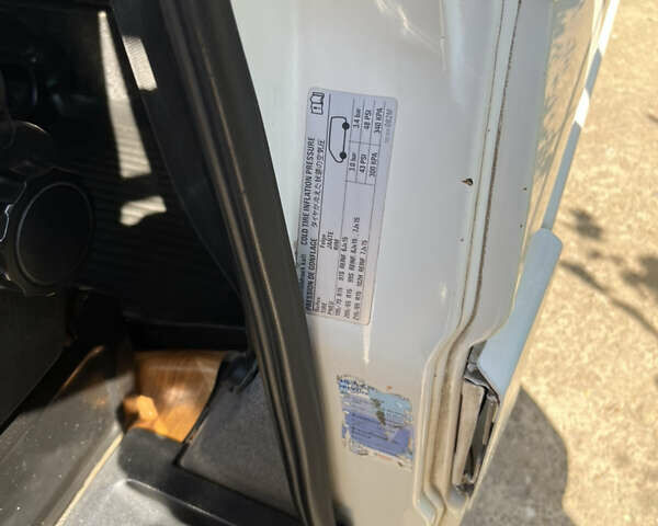 Белый Фольксваген Transporter, объемом двигателя 1.9 л и пробегом 277 тыс. км за 6000 $, фото 19 на Automoto.ua