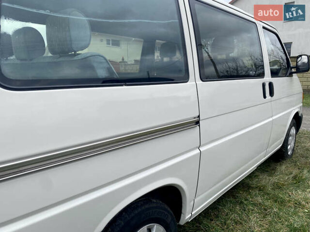 Білий Фольксваген Transporter, об'ємом двигуна 2.5 л та пробігом 278 тис. км за 5999 $, фото 11 на Automoto.ua