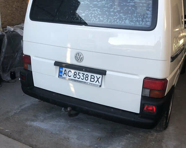Білий Фольксваген Transporter, об'ємом двигуна 2.5 л та пробігом 370 тис. км за 5500 $, фото 3 на Automoto.ua