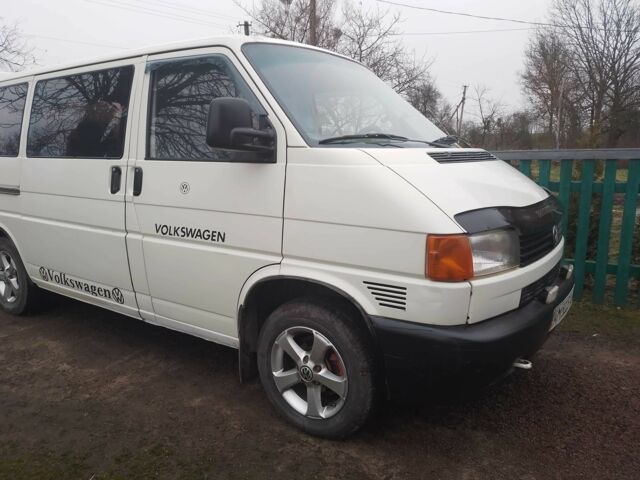 Белый Фольксваген Transporter, объемом двигателя 1.9 л и пробегом 320 тыс. км за 5300 $, фото 1 на Automoto.ua