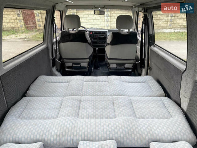 Білий Фольксваген Transporter, об'ємом двигуна 2.5 л та пробігом 278 тис. км за 5999 $, фото 68 на Automoto.ua