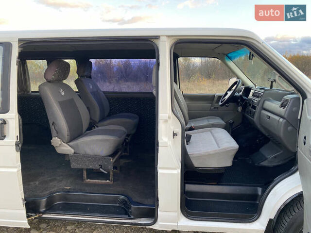 Белый Фольксваген Transporter, объемом двигателя 2.5 л и пробегом 400 тыс. км за 4950 $, фото 11 на Automoto.ua