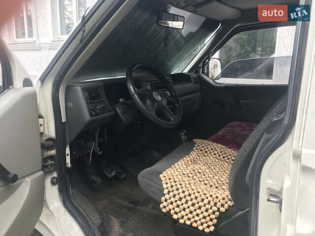 Белый Фольксваген Transporter, объемом двигателя 2.46 л и пробегом 490 тыс. км за 3900 $, фото 9 на Automoto.ua