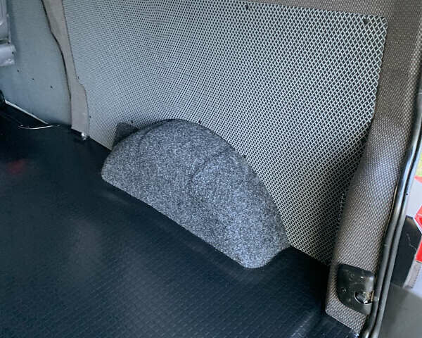 Белый Фольксваген Transporter, объемом двигателя 2.5 л и пробегом 400 тыс. км за 6700 $, фото 16 на Automoto.ua