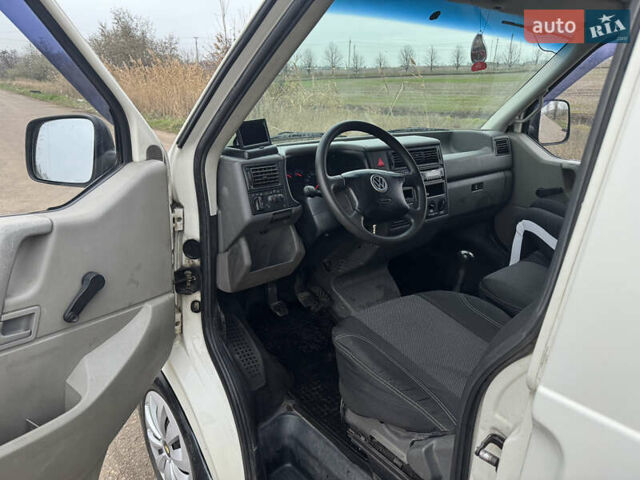 Белый Фольксваген Transporter, объемом двигателя 1.9 л и пробегом 317 тыс. км за 5500 $, фото 13 на Automoto.ua