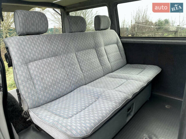 Білий Фольксваген Transporter, об'ємом двигуна 2.5 л та пробігом 278 тис. км за 5999 $, фото 61 на Automoto.ua