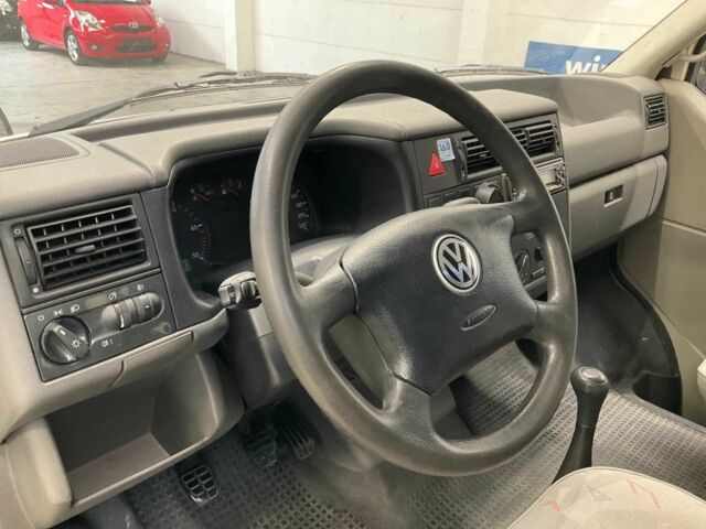 Белый Фольксваген Transporter, объемом двигателя 2.5 л и пробегом 183 тыс. км за 5219 $, фото 3 на Automoto.ua