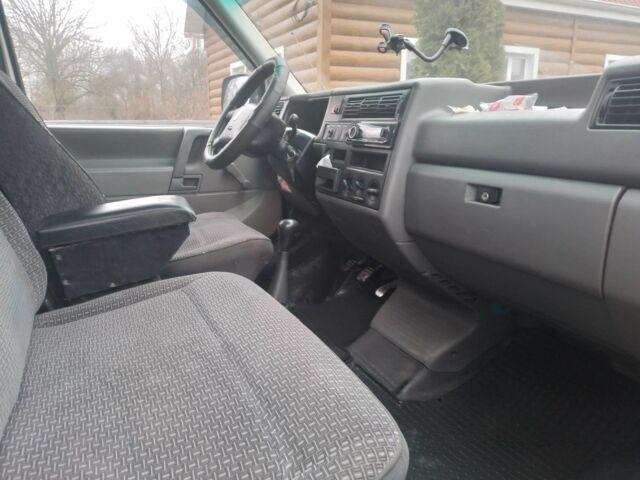 Белый Фольксваген Transporter, объемом двигателя 1.9 л и пробегом 320 тыс. км за 5300 $, фото 5 на Automoto.ua