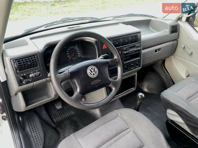 Білий Фольксваген Transporter, об'ємом двигуна 2.5 л та пробігом 278 тис. км за 5999 $, фото 49 на Automoto.ua