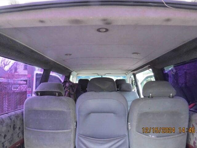 Білий Фольксваген Transporter, об'ємом двигуна 2.5 л та пробігом 430 тис. км за 6500 $, фото 4 на Automoto.ua