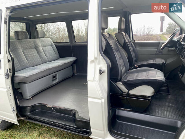 Білий Фольксваген Transporter, об'ємом двигуна 2.5 л та пробігом 278 тис. км за 5999 $, фото 55 на Automoto.ua