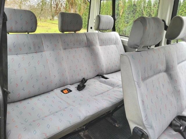 Белый Фольксваген Transporter, объемом двигателя 2.5 л и пробегом 288 тыс. км за 2200 $, фото 6 на Automoto.ua