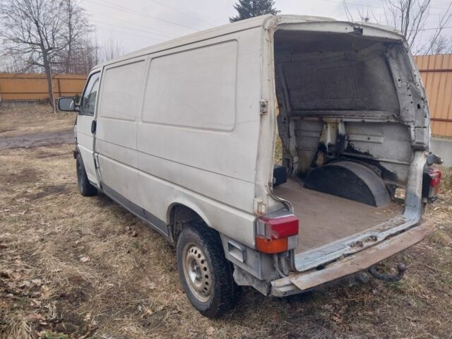 Білий Фольксваген Transporter, об'ємом двигуна 2 л та пробігом 379 тис. км за 1664 $, фото 3 на Automoto.ua