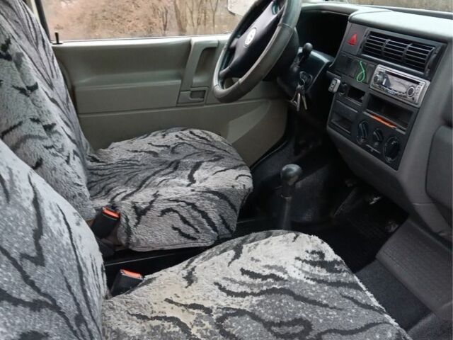 Білий Фольксваген Transporter, об'ємом двигуна 2.5 л та пробігом 516 тис. км за 5500 $, фото 5 на Automoto.ua