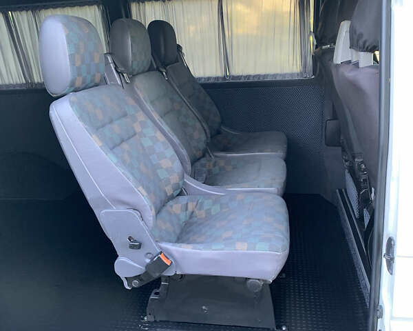 Белый Фольксваген Transporter, объемом двигателя 2.5 л и пробегом 400 тыс. км за 6700 $, фото 15 на Automoto.ua