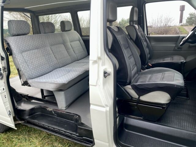 Білий Фольксваген Transporter, об'ємом двигуна 2.5 л та пробігом 278 тис. км за 5999 $, фото 17 на Automoto.ua