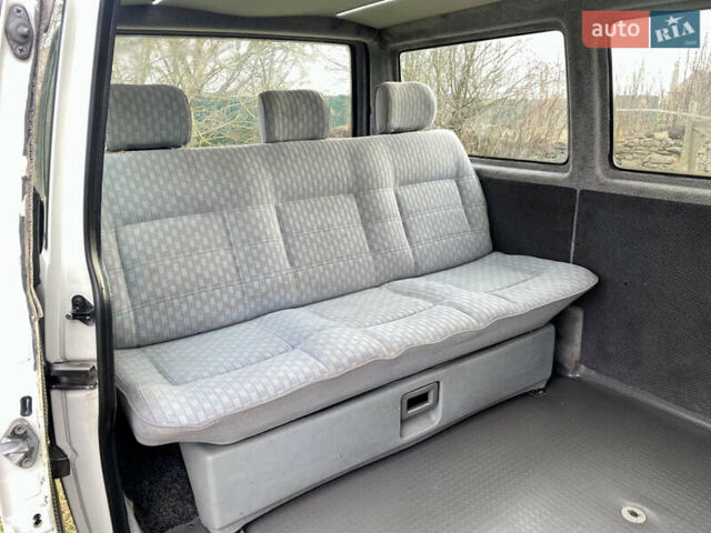 Білий Фольксваген Transporter, об'ємом двигуна 2.5 л та пробігом 278 тис. км за 5999 $, фото 57 на Automoto.ua