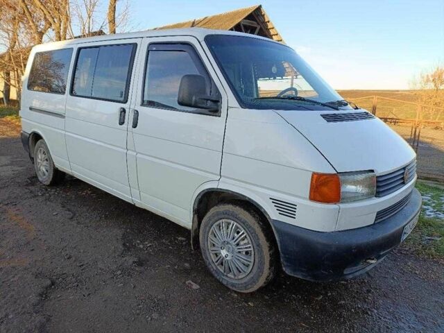 Белый Фольксваген Transporter, объемом двигателя 1.9 л и пробегом 380 тыс. км за 3800 $, фото 1 на Automoto.ua