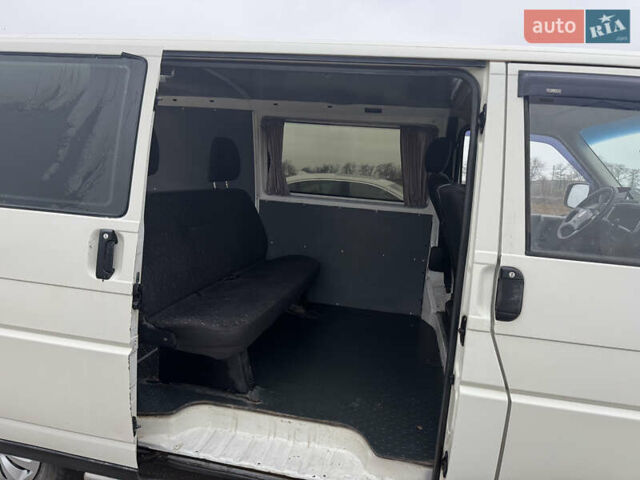 Белый Фольксваген Transporter, объемом двигателя 1.9 л и пробегом 317 тыс. км за 5500 $, фото 15 на Automoto.ua