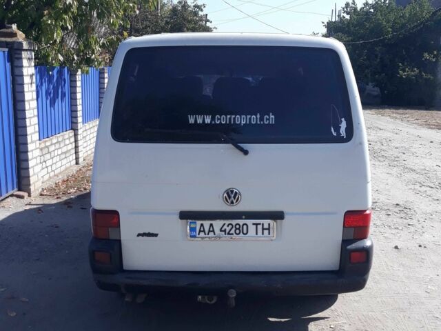 Белый Фольксваген Transporter, объемом двигателя 2.5 л и пробегом 420 тыс. км за 6900 $, фото 2 на Automoto.ua