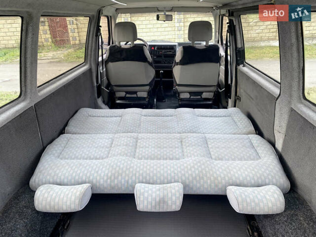 Білий Фольксваген Transporter, об'ємом двигуна 2.5 л та пробігом 278 тис. км за 5999 $, фото 69 на Automoto.ua