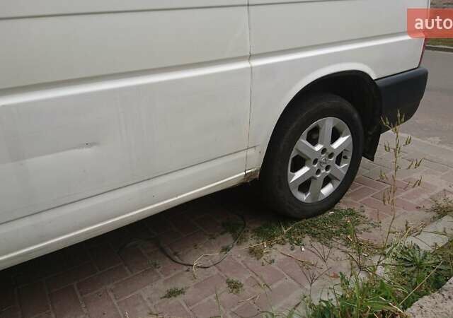 Білий Фольксваген Transporter, об'ємом двигуна 2.37 л та пробігом 430 тис. км за 4800 $, фото 8 на Automoto.ua