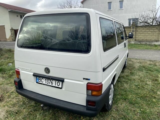 Білий Фольксваген Transporter, об'ємом двигуна 2.5 л та пробігом 278 тис. км за 5999 $, фото 7 на Automoto.ua