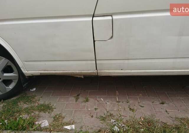 Білий Фольксваген Transporter, об'ємом двигуна 2.37 л та пробігом 430 тис. км за 4800 $, фото 7 на Automoto.ua