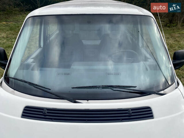 Білий Фольксваген Transporter, об'ємом двигуна 2.5 л та пробігом 278 тис. км за 5999 $, фото 36 на Automoto.ua