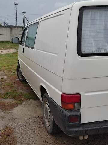 Білий Фольксваген Transporter, об'ємом двигуна 1.9 л та пробігом 306 тис. км за 6000 $, фото 5 на Automoto.ua