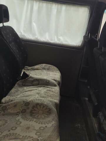 Білий Фольксваген Transporter, об'ємом двигуна 1.9 л та пробігом 306 тис. км за 6000 $, фото 6 на Automoto.ua
