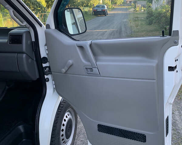 Белый Фольксваген Transporter, объемом двигателя 2.5 л и пробегом 400 тыс. км за 6700 $, фото 6 на Automoto.ua