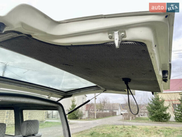 Білий Фольксваген Transporter, об'ємом двигуна 2.5 л та пробігом 278 тис. км за 5999 $, фото 74 на Automoto.ua