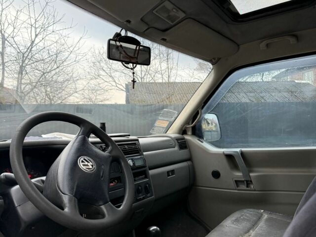 Белый Фольксваген Transporter, объемом двигателя 2.4 л и пробегом 599 тыс. км за 5932 $, фото 4 на Automoto.ua