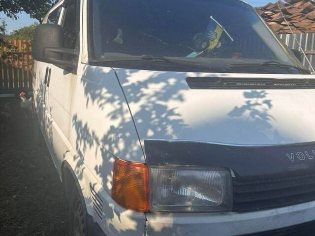 Белый Фольксваген Transporter, объемом двигателя 1.9 л и пробегом 400 тыс. км за 4600 $, фото 2 на Automoto.ua