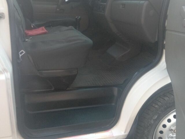 Білий Фольксваген Transporter, об'ємом двигуна 0 л та пробігом 360 тис. км за 5000 $, фото 6 на Automoto.ua