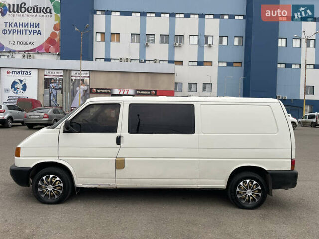 Білий Фольксваген Transporter, об'ємом двигуна 2.5 л та пробігом 287 тис. км за 5700 $, фото 3 на Automoto.ua