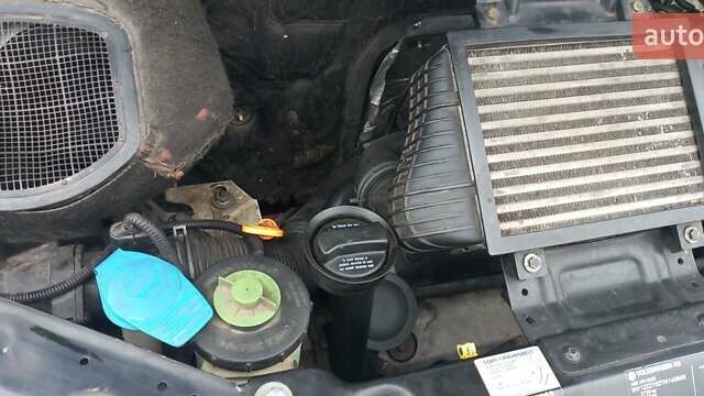 Білий Фольксваген Transporter, об'ємом двигуна 2.5 л та пробігом 315 тис. км за 6800 $, фото 6 на Automoto.ua