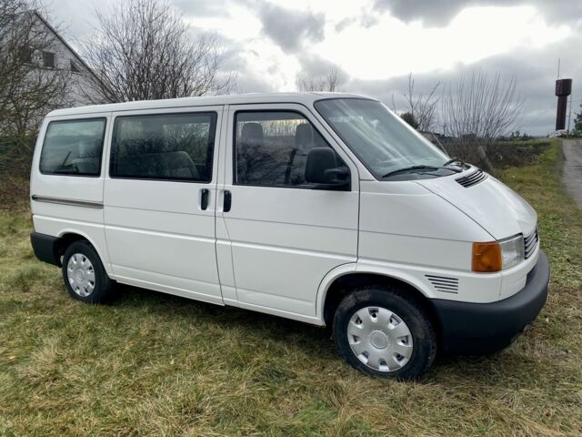 Білий Фольксваген Transporter, об'ємом двигуна 2.5 л та пробігом 278 тис. км за 5999 $, фото 12 на Automoto.ua