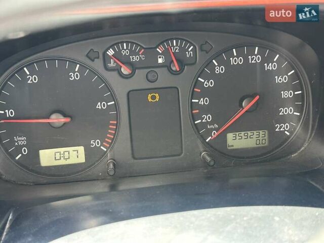 Білий Фольксваген Transporter, об'ємом двигуна 1.9 л та пробігом 359 тис. км за 5500 $, фото 1 на Automoto.ua