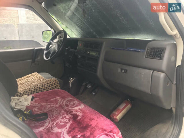 Белый Фольксваген Transporter, объемом двигателя 2.46 л и пробегом 490 тыс. км за 3900 $, фото 7 на Automoto.ua