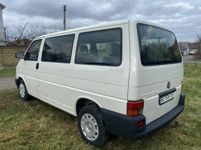 Білий Фольксваген Transporter, об'ємом двигуна 2.5 л та пробігом 278 тис. км за 5999 $, фото 4 на Automoto.ua