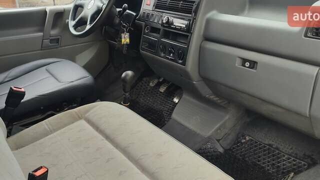 Белый Фольксваген Transporter, объемом двигателя 1.9 л и пробегом 409 тыс. км за 8000 $, фото 3 на Automoto.ua