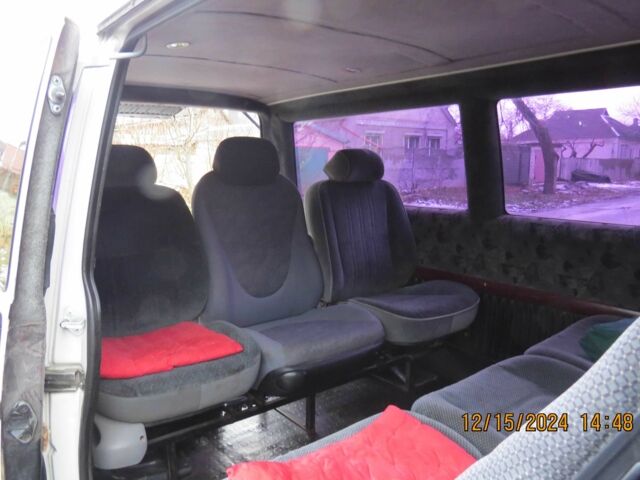 Білий Фольксваген Transporter, об'ємом двигуна 2.5 л та пробігом 430 тис. км за 6500 $, фото 9 на Automoto.ua