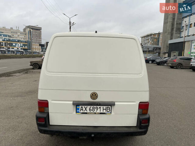 Білий Фольксваген Transporter, об'ємом двигуна 2.5 л та пробігом 287 тис. км за 5700 $, фото 5 на Automoto.ua