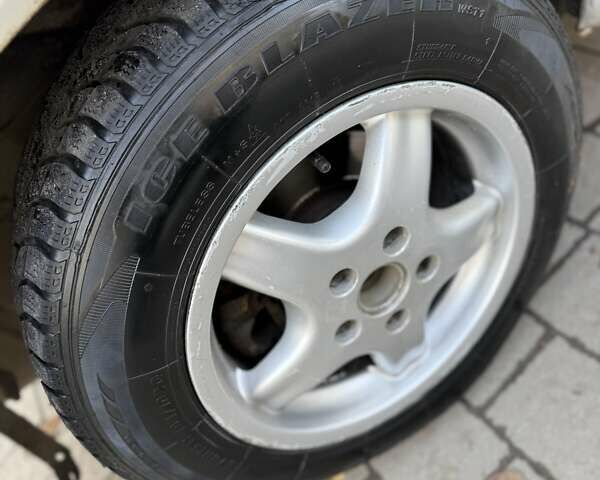 Белый Фольксваген Transporter, объемом двигателя 2.46 л и пробегом 592 тыс. км за 5400 $, фото 60 на Automoto.ua