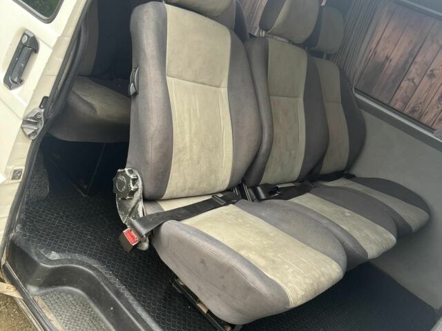 Белый Фольксваген Transporter, объемом двигателя 1.9 л и пробегом 360 тыс. км за 5100 $, фото 7 на Automoto.ua