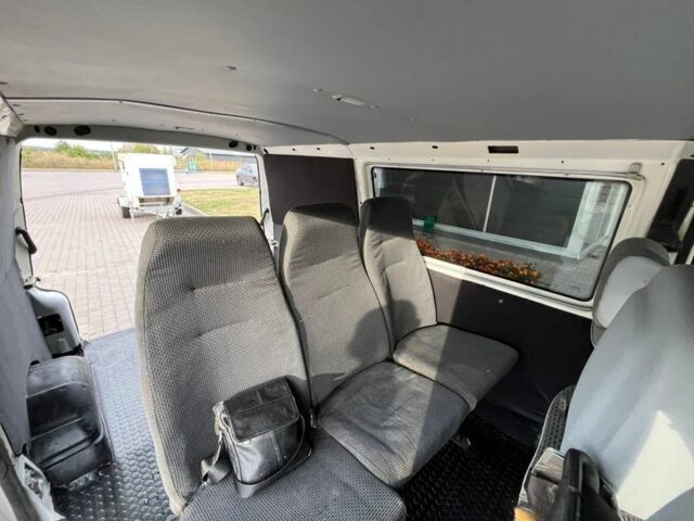 Білий Фольксваген Transporter, об'ємом двигуна 2.4 л та пробігом 700 тис. км за 4250 $, фото 12 на Automoto.ua