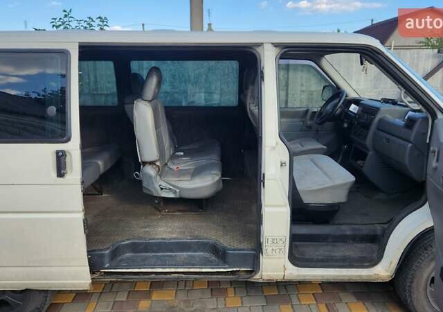 Белый Фольксваген Transporter, объемом двигателя 2.4 л и пробегом 400 тыс. км за 5150 $, фото 19 на Automoto.ua