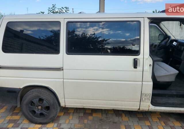 Белый Фольксваген Transporter, объемом двигателя 2.4 л и пробегом 400 тыс. км за 5150 $, фото 18 на Automoto.ua